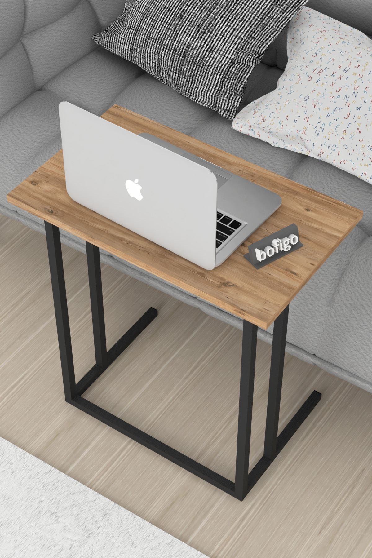17-03-02 Metal Laptop Table PINE