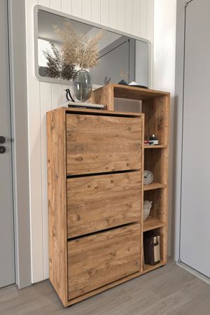 18-04-02 Lego Shoerack PINE