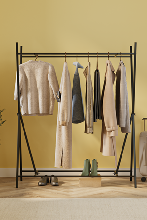 21-16-06 Star Metal Garment Rack BLACK